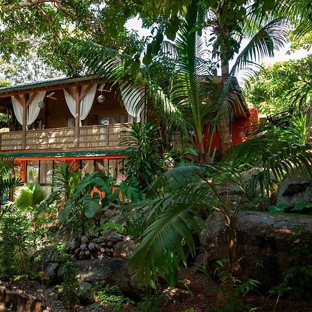 La Pointe Beach Huts Baie Sainte Anne Exterior foto